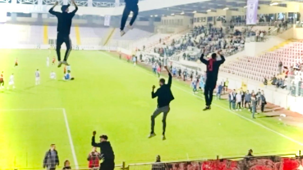 Nebi Hatipoğlu’ndan Eskişehirspor Taraftarına Destek: “Bu Sevdaya Ağ Örülmez, Biz O Ağa Tırmanırız!”