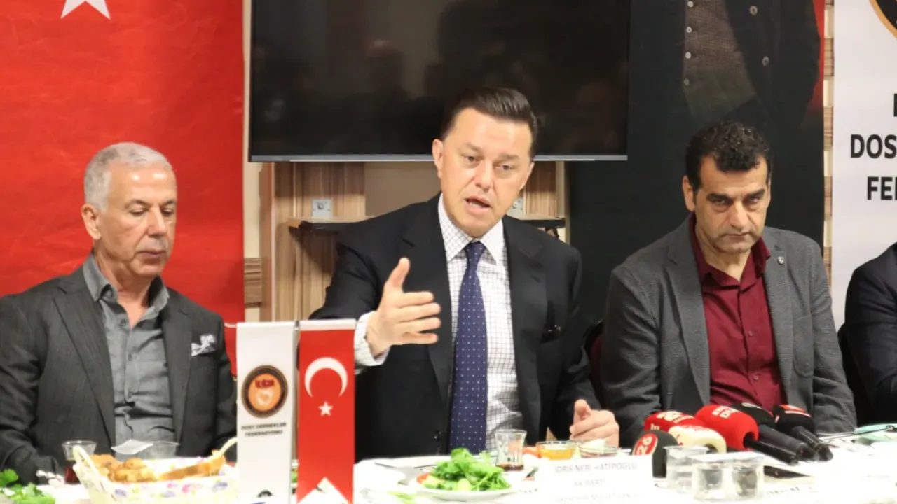 Hatipoğlu: "Eskişehir’de gazetecilerin kendilerine çeki düzen vermesi gerektiğini düşünüyorum"