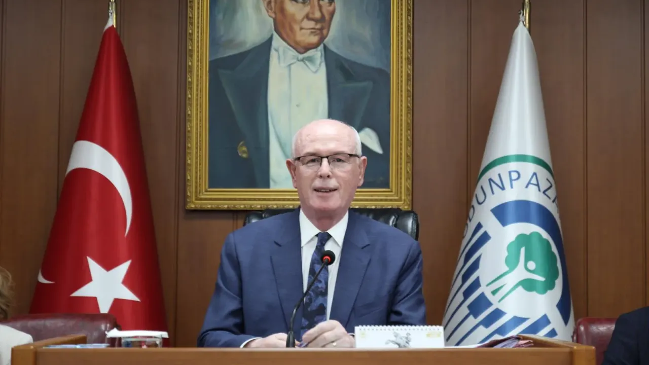 Odunpazarı Belediye Başkanı Kazım Kurt mecliste tek tek cevap verdi