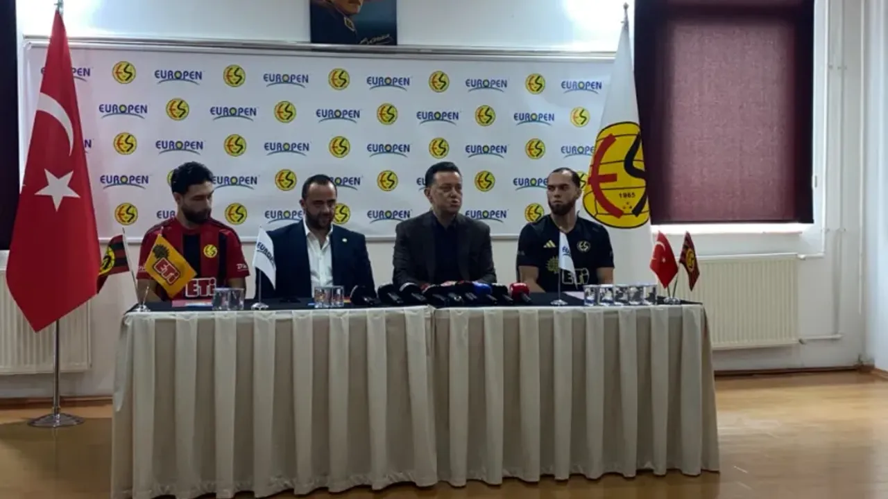 Hatipoğlu’ndan Belediyelere Sert Çıkış: “Eskişehirspor’un Hakları İade Edilsin”