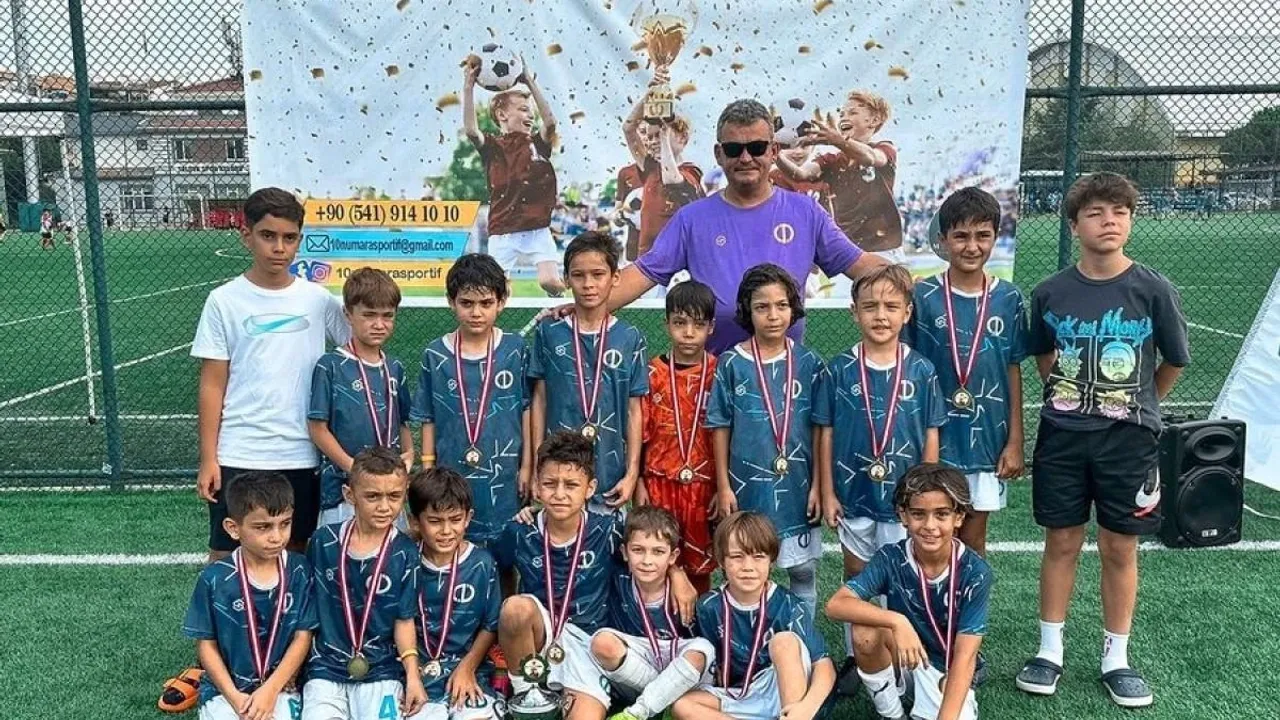 Minik Futbolcular Eskişehir'i Gururlandırdı