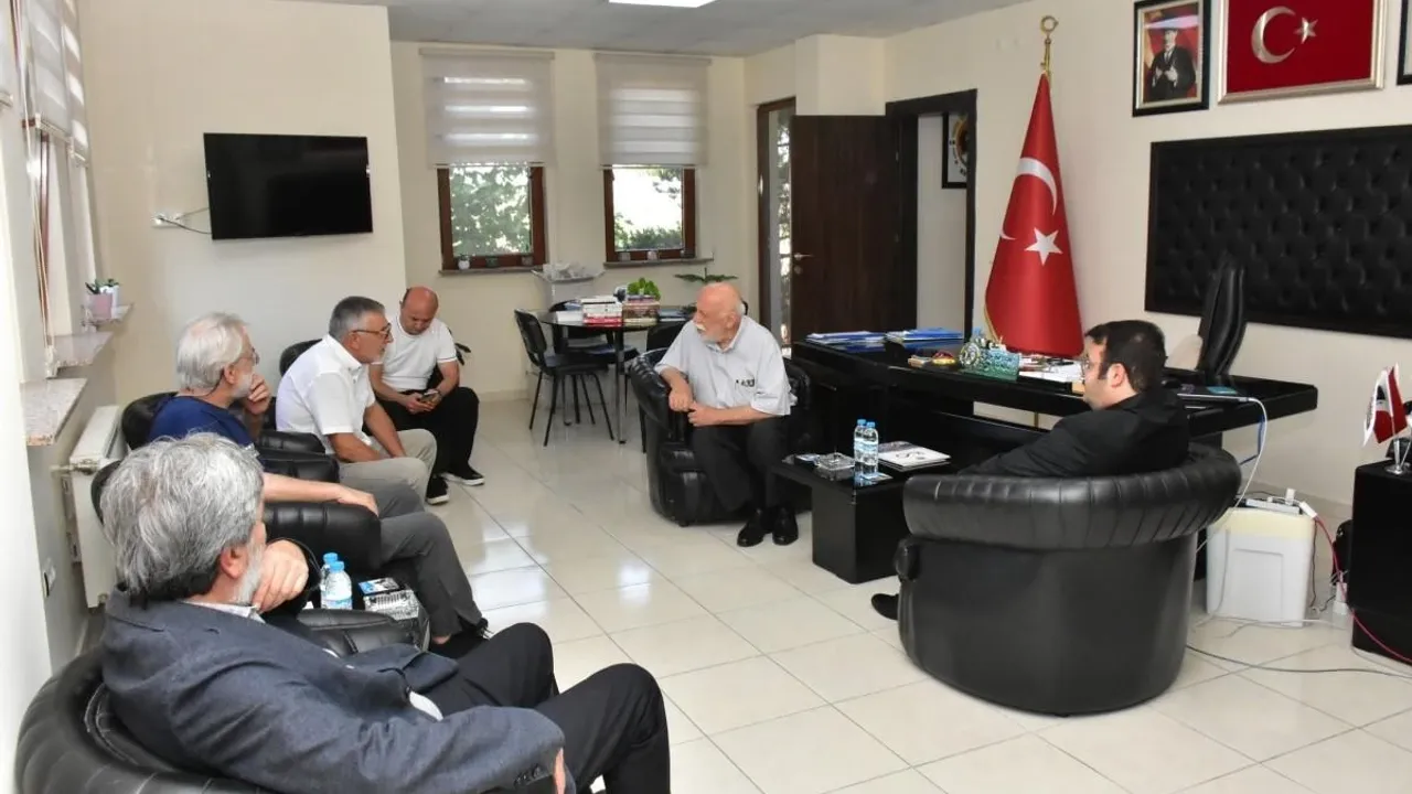 Eskişehir İnönü Belediye Başkanı Bozkurt'a Yoğun Ziyaret!