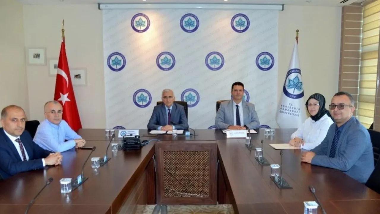 Eskişehir'de Tıpta Uzmanlık Eğitimi Protokolü İmzalandı