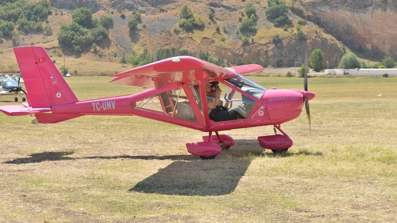 Eskişehir'deki THK Havacılık Festivali Devam Ediyor