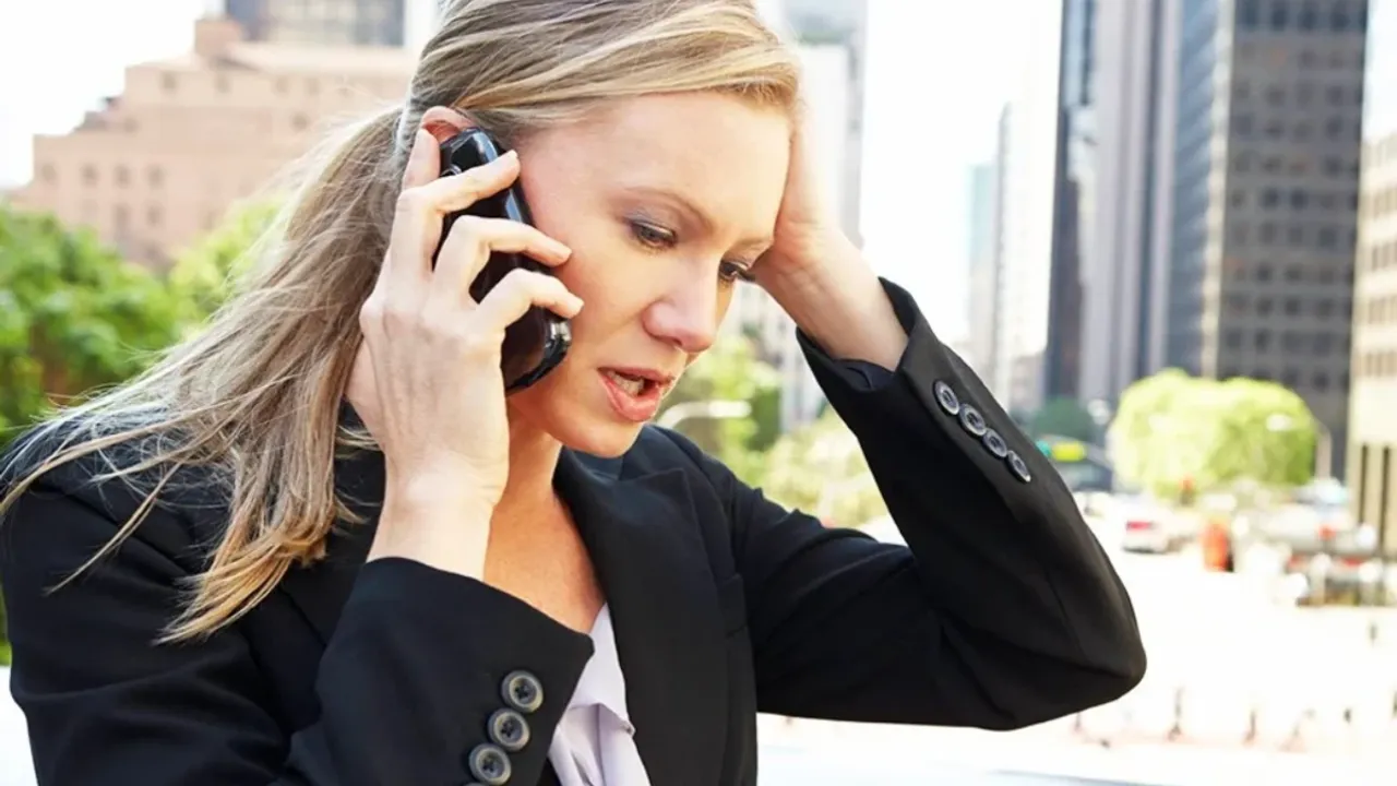 GSM Operatörlerinden Gelen Telefona Dikkat! "Kanuna Aykırı";