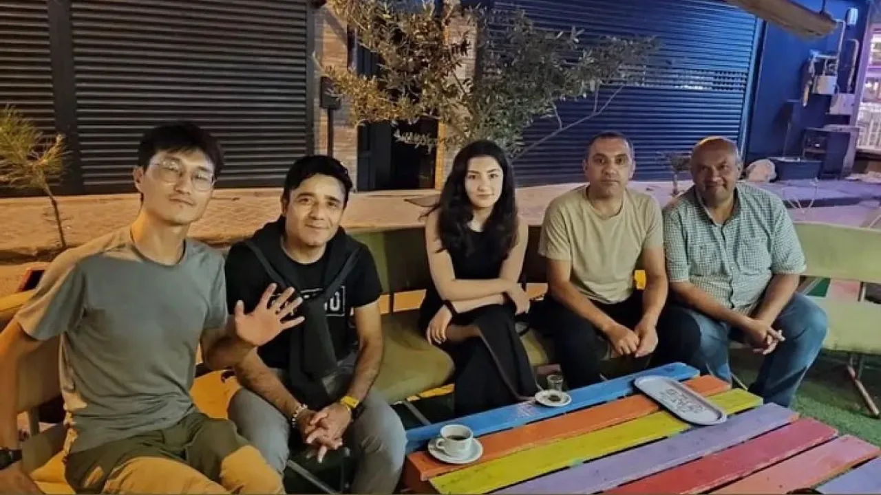 4 Aydır Yollarda Olan Koreli Genç Eskişehir'de Misafir Oldu