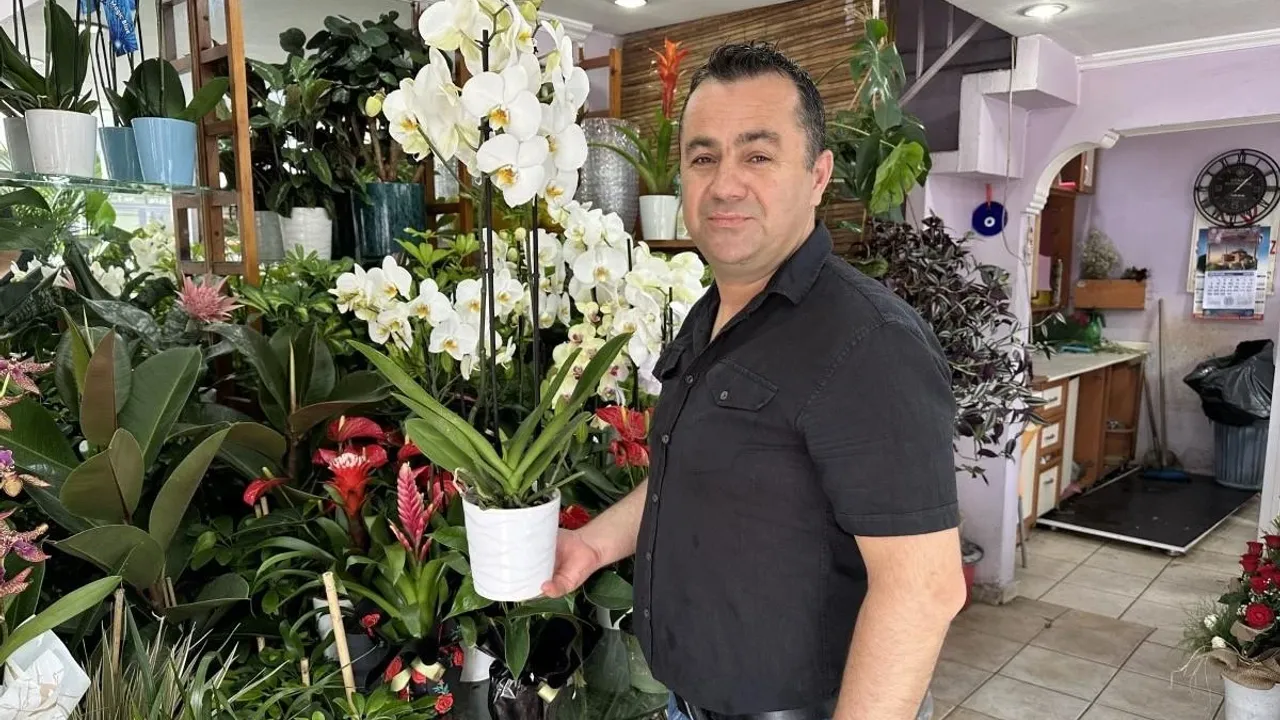 Eskişehir'de Çiçekçiden Önemli bir Uyarı!
