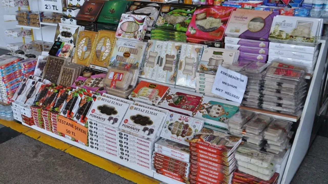 Eskişehir Otogarında En Çok Satılan Meşhur Met Helvası