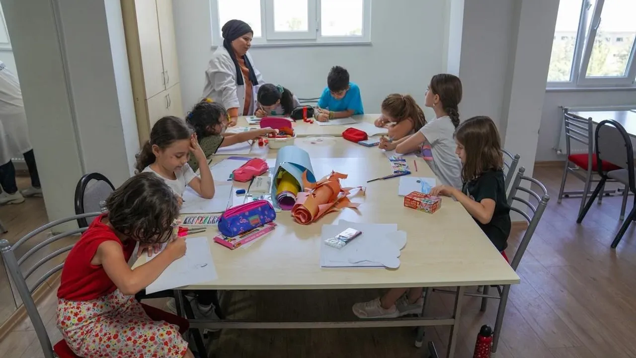 Eskişehir'de Çocuklar Tatillerini Yaz Okulu ile Geçiriyor