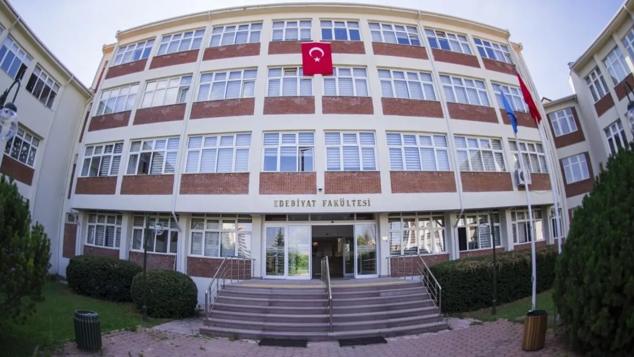 Eskişehir Anadolu Üniversitesi ile Geleceğin Güvencesi Ol
