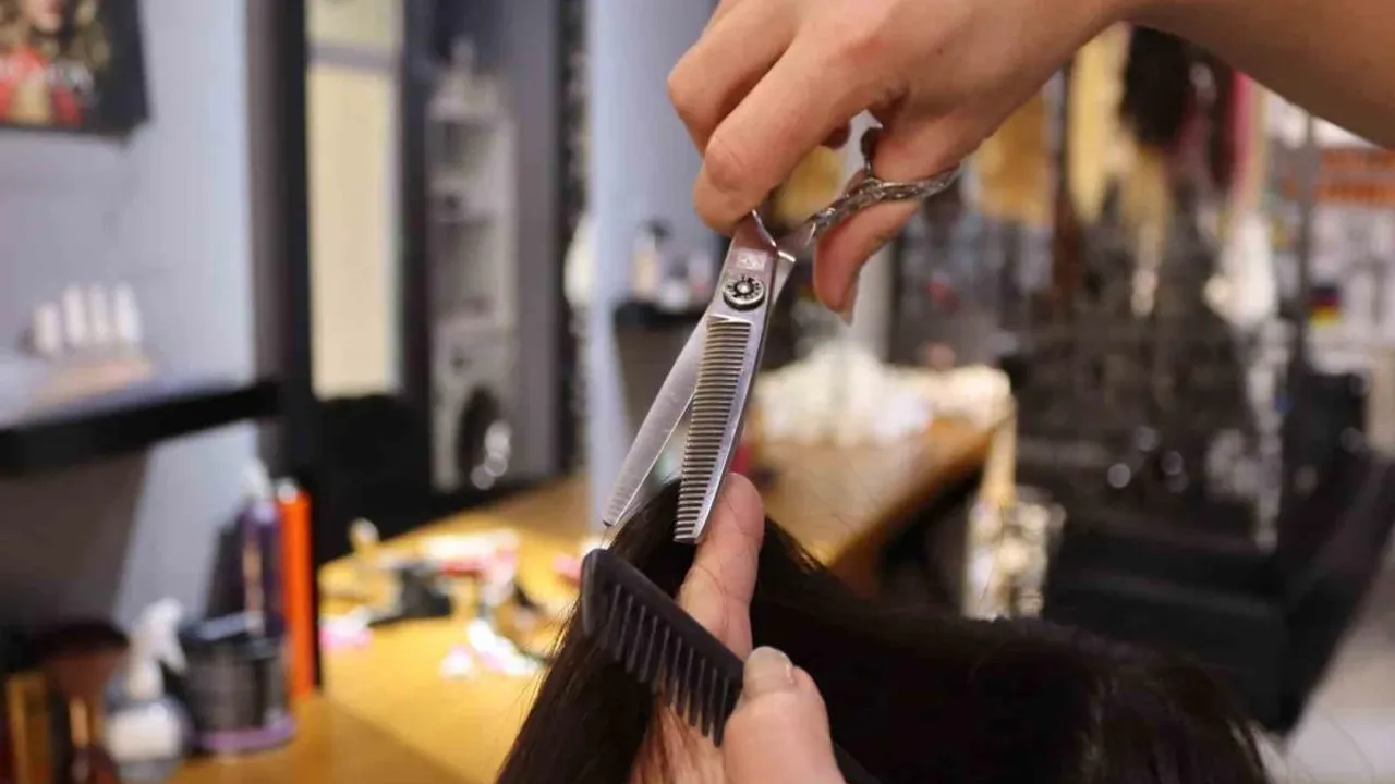 Retro Bu yazın popüler olan saç kesimleri arasında yerini aldı