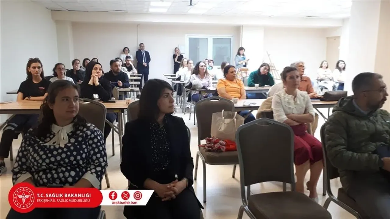 Bebek Ölümlerini Önlemek İçin Yenidoğan Canlandırma Eğitimi Verildi