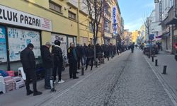 Eskişehir'de iftar saati öncesi şaşırtan görüntü: Metrelerce uzayıp gitti