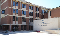 Anadolu Üniversitesinde "kişiye özel kadro" iddiası ortalığı karıştırdı