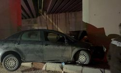 Eskişehir’de Otomobil Köprü Kolonuna Çarptı: 2 Yaralı