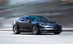 Tesla otonom sürüş tarihine geçti: ABD'yi sıfır müdahale ile baştan sona kuşattı!