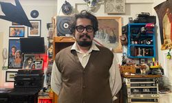 Koleksiyon Tutkusuyla Evini Müzeye Çevirdi