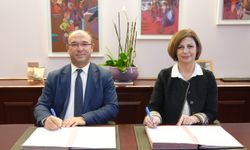 Seyitgazi’ye Çiftçi Destek Merkezi için imzalar atıldı