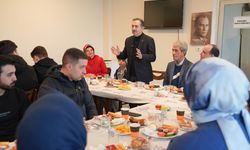 Ataç gençlere seslendi: Bu kentte kimse yalnız değil