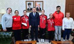 Vali Yılmaz Şampiyon Sporcuları Ağırladı