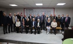 Başkan Kurt, AHBAPLAR Grubu İle İftarda Buluştu