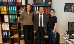 CHP'li Çakırözer Brüksel'de Temaslarda Bulundu