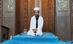 Eskişehir’de Ramazan Boyunca Uluslararası Öğrenciler Teravih Kıldırıyor