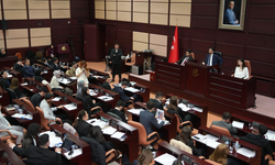 Eskişehir'de Üniversiteliler Yerel Yönetim Deneyimi Kazandı