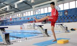 Eskişehirli Milli Yüzücü Türkiye'yi O Ülkede Temsil Edecek