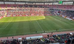 Eskişehirspor İlk Yarıya Hızlı Başladı: Goller Peş Peşe Geldi