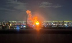 İran Radyo ve Televizyon Kurumu Vuruldu: Yayınlar Kesildi