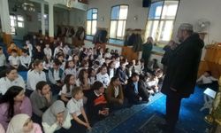 Minik Öğrenciler Cami-Çocuk Buluşmasında Bir Araya Geldi