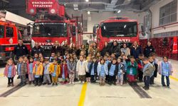 Minikler İtfaiyede Öğrendi, Tiyatroda Eğlendi