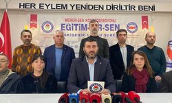 Okula Sopayla Girdi, Öğretmenlere Tehdit Notu Bıraktı