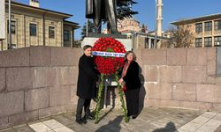 Tabip Odası 14 Mart’ta Atatürk Anıtına Çelenk Sundu
