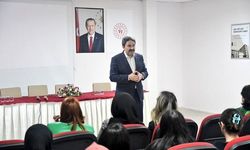 Yeşilay Eskişehir’de “Bağımlılıkla Mücadele” Semineri Düzenledi