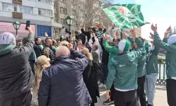 Eskişehir sokaklarında bursaspor hareketliliği: 'bugün şampiyonluğu kutlamak istiyoruz'