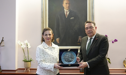 CHP Genel Başkan Yardımcısı'ndan, Ayşe Ünlüce'ye Ziyaret