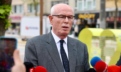 Kazım Kurt’tan Eğitim Sen Nöbetine Destek