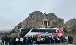 Eskişehirli Gençler Tarih Ve Doğayla Buluştu