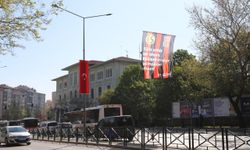 Kentte Eskişehirspor Bayrakları Asıldı: Ring Seferleri de Duyuruldu