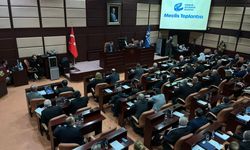 Mecliste Faaliyet Raporu Görüşüldü: Eleştiriler Peş Peşe Geldi