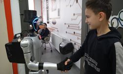 Nüfusa Kayıtlı İlk Robot Artık İşe Başladı