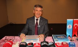 Petrol-İş Başkanı Akyüz, Eskişehir’de Sendikalaşmayı Anlattı