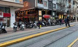 Yayalar, Yoğun Caddede Kuryelerden Şikayetçi