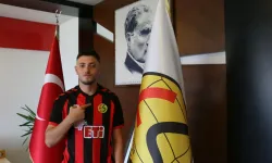 Eskişehirspor'da Sözleşmesi Biten Yıldızlar Serbest Kalma Tehlikesiyle Karşı Karşıya: Yönetimin Masadaki Planı Ne?