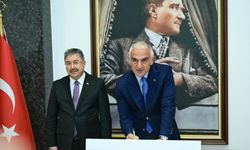 Bakan Ersoy Eskişehir Valiliğini ve AK Parti’yi Ziyaret Etti
