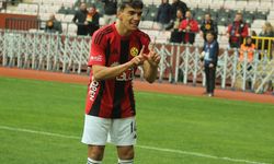 Akın Akman Zirveye Ortak Oldu! Eskişehirspor’un Yıldızı Büyük Liglerle Yarışıyor