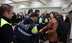 Ayşe Ünlüce Personelle Bayramlaştı