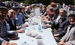 Ayvalı Mahallesi’nde Yağmur ve Şükür Duası Yapıldı